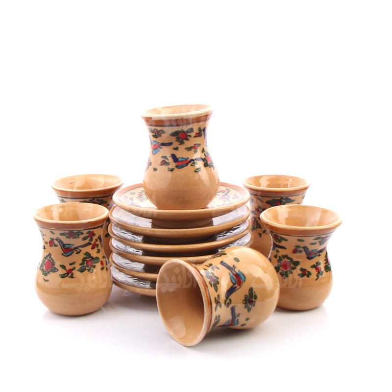 فنجان و نعلبکی سفالی نقاشی زیر لعابی قهوه ای روشن طرح سهره فنجان و نعلبکی سفالی نقاشی زیر لعابی قهوه ای روشن طرح سهره